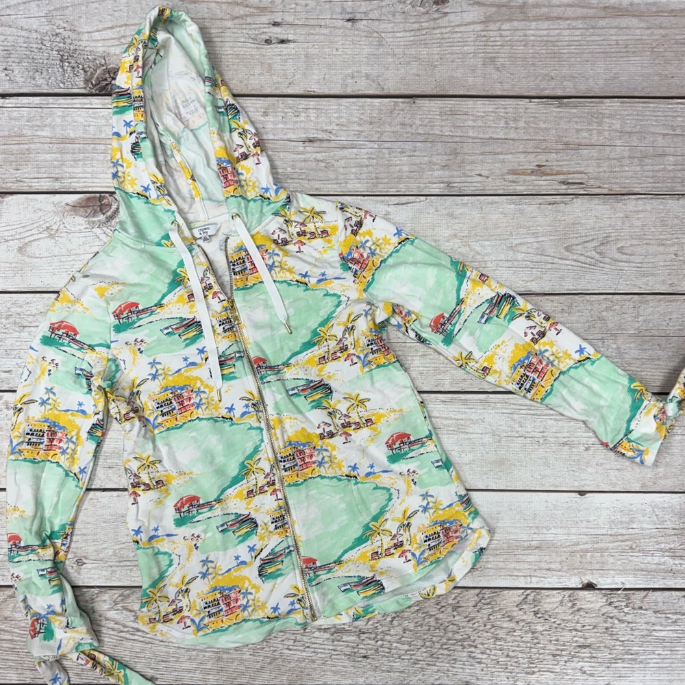 👑Crown & Ivy NWOT Zip-up Hoodie Size Ladies XS 👑